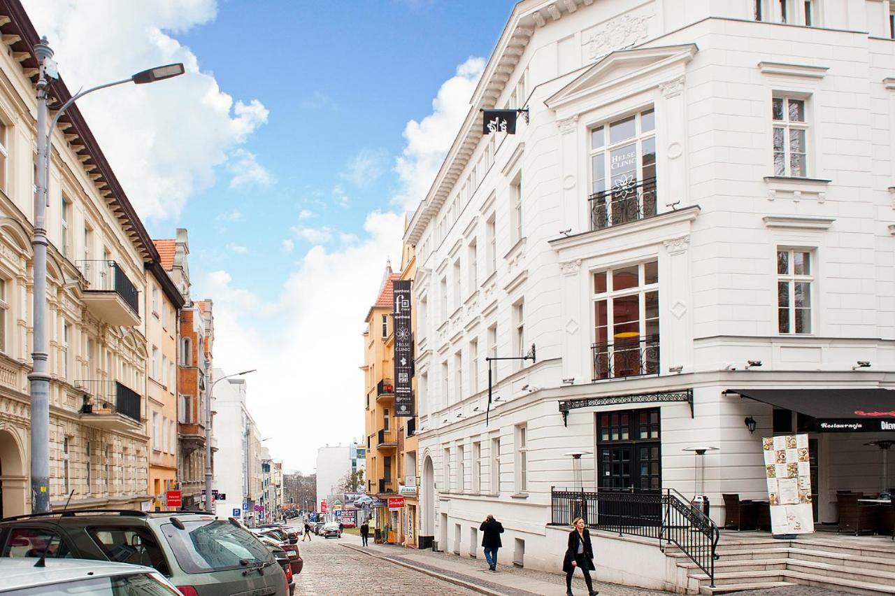 Swiety 7 Poznan Bagian luar foto